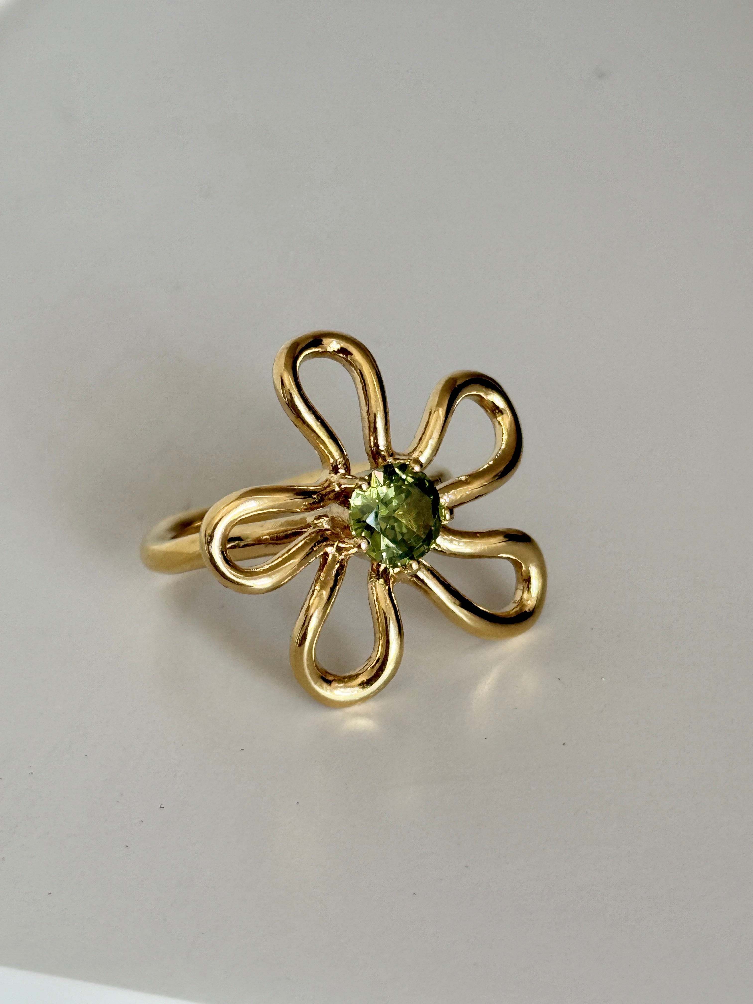 טבעת Lisia פרח