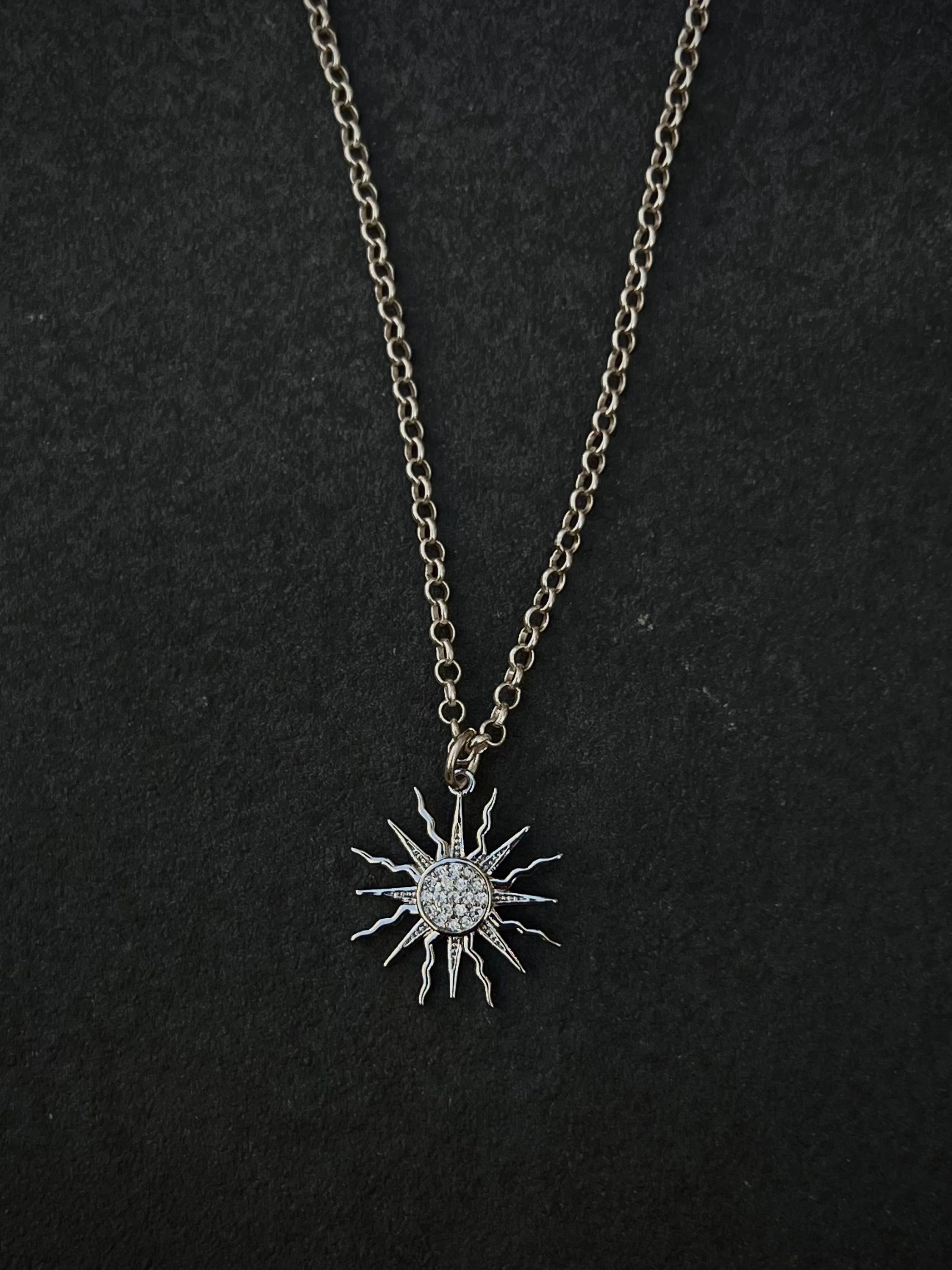 שרשרת Mira שמש