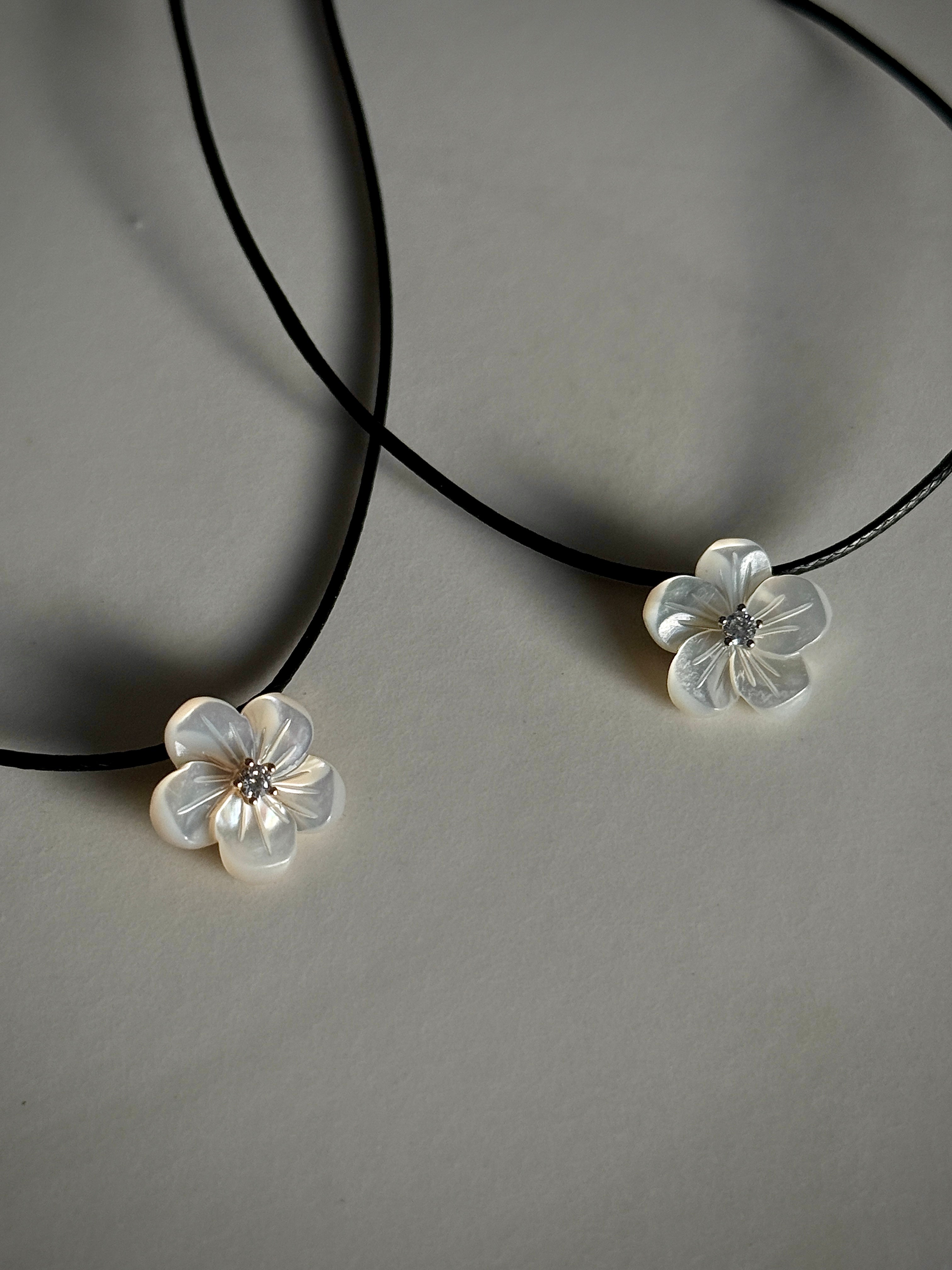 שרשרת Rosalie פרח