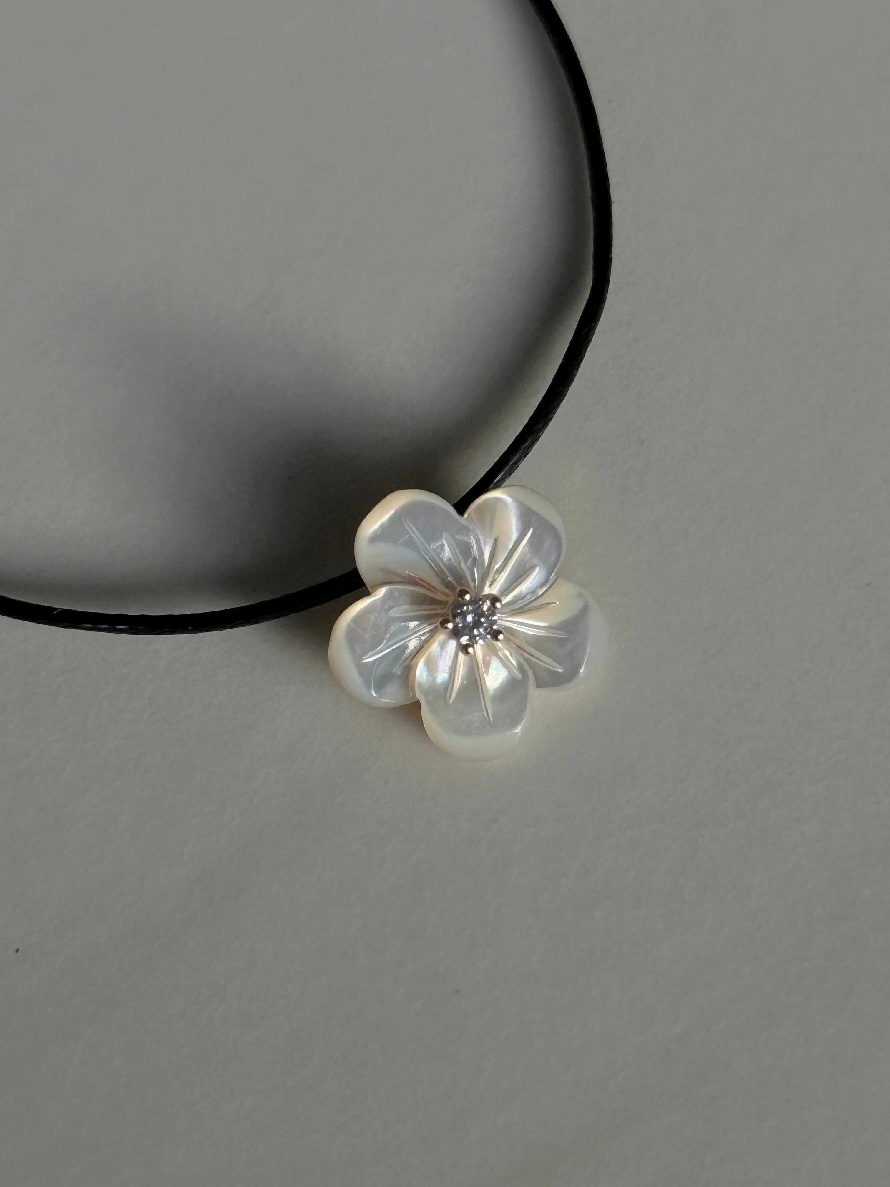 שרשרת Rosalie פרח