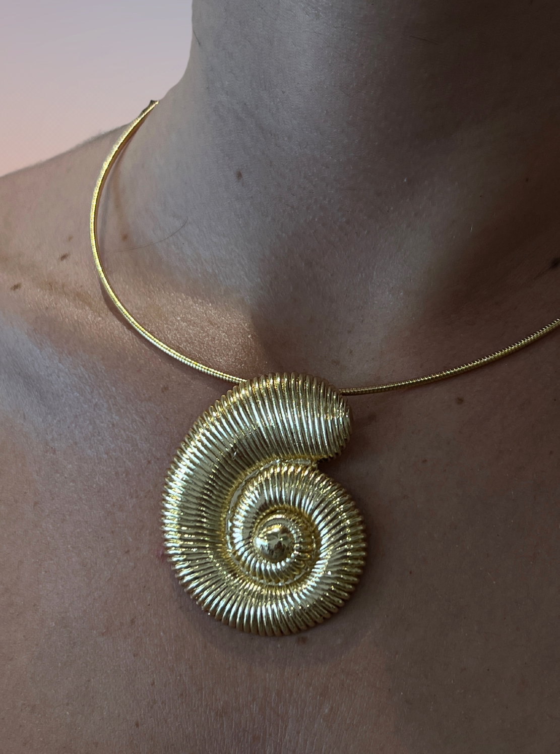 שרשרת Moana צדף זהב