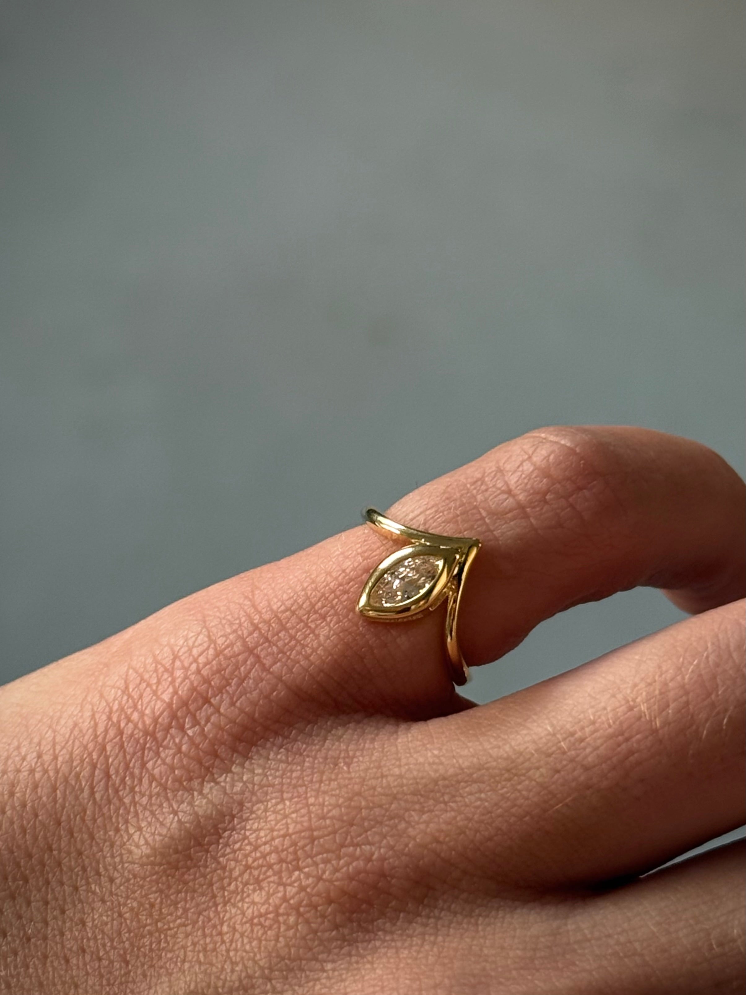 טבעת Vivie זרת