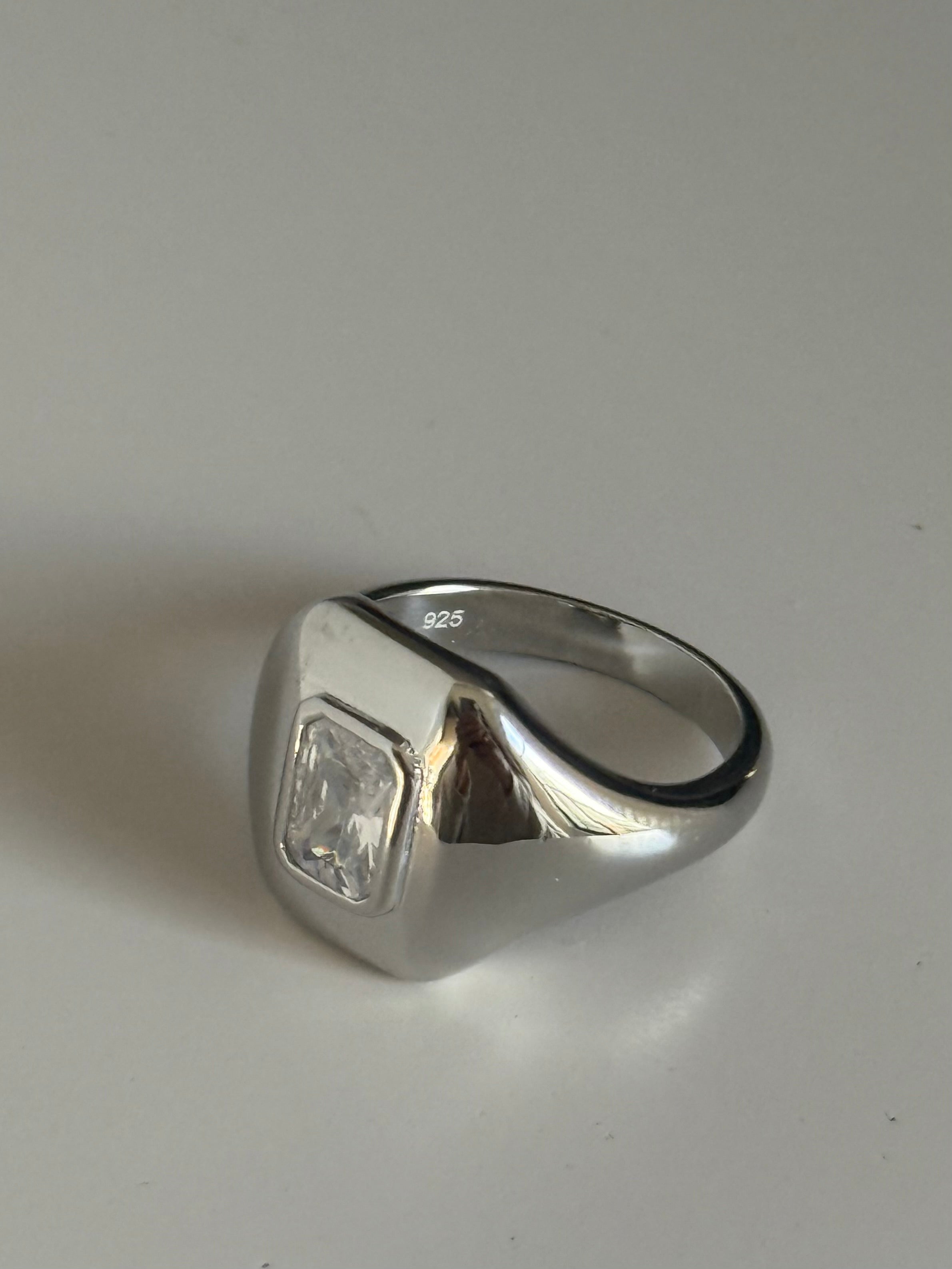 טבעת זרת Ruby