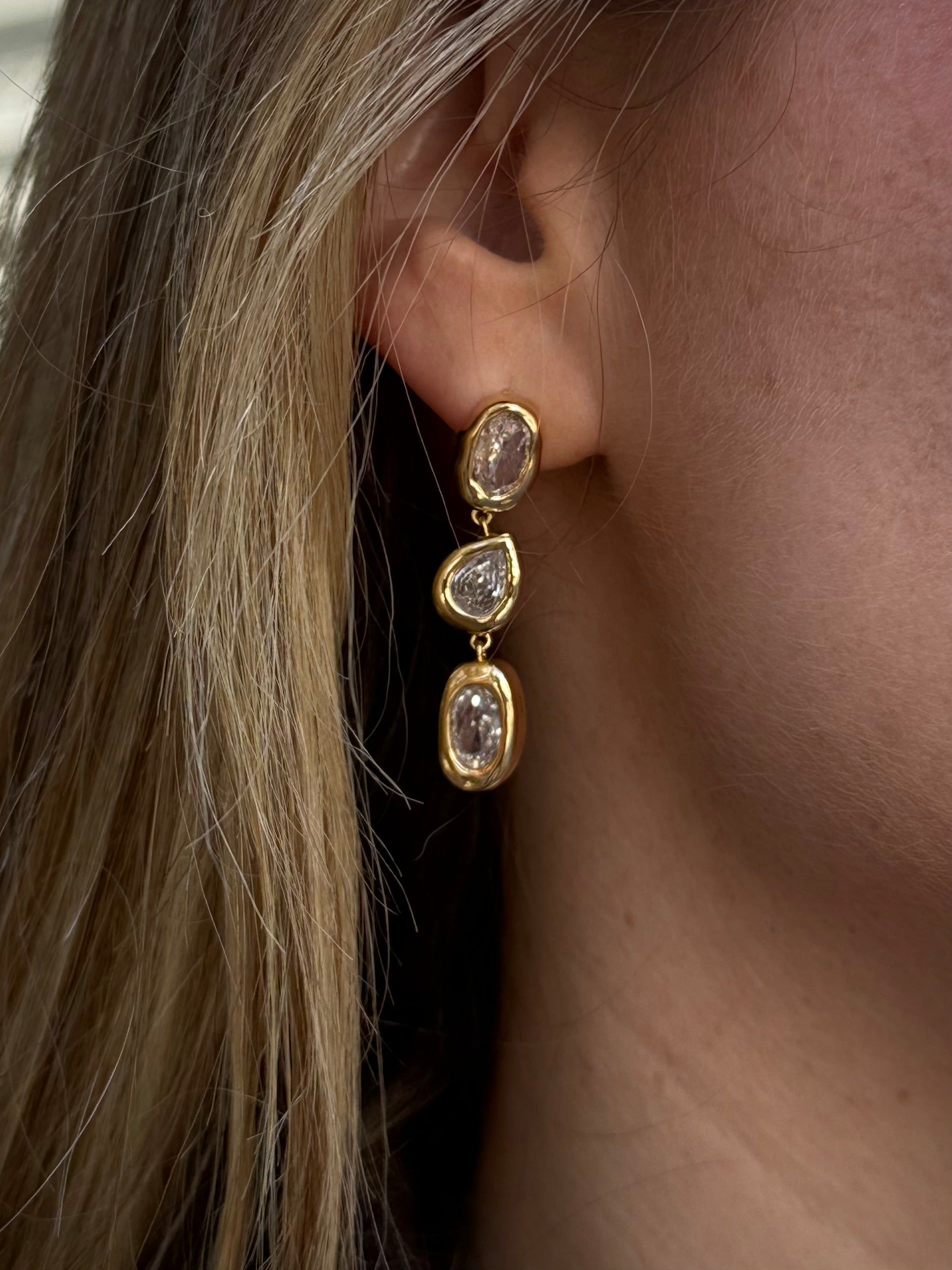 עגילי Tia זהב